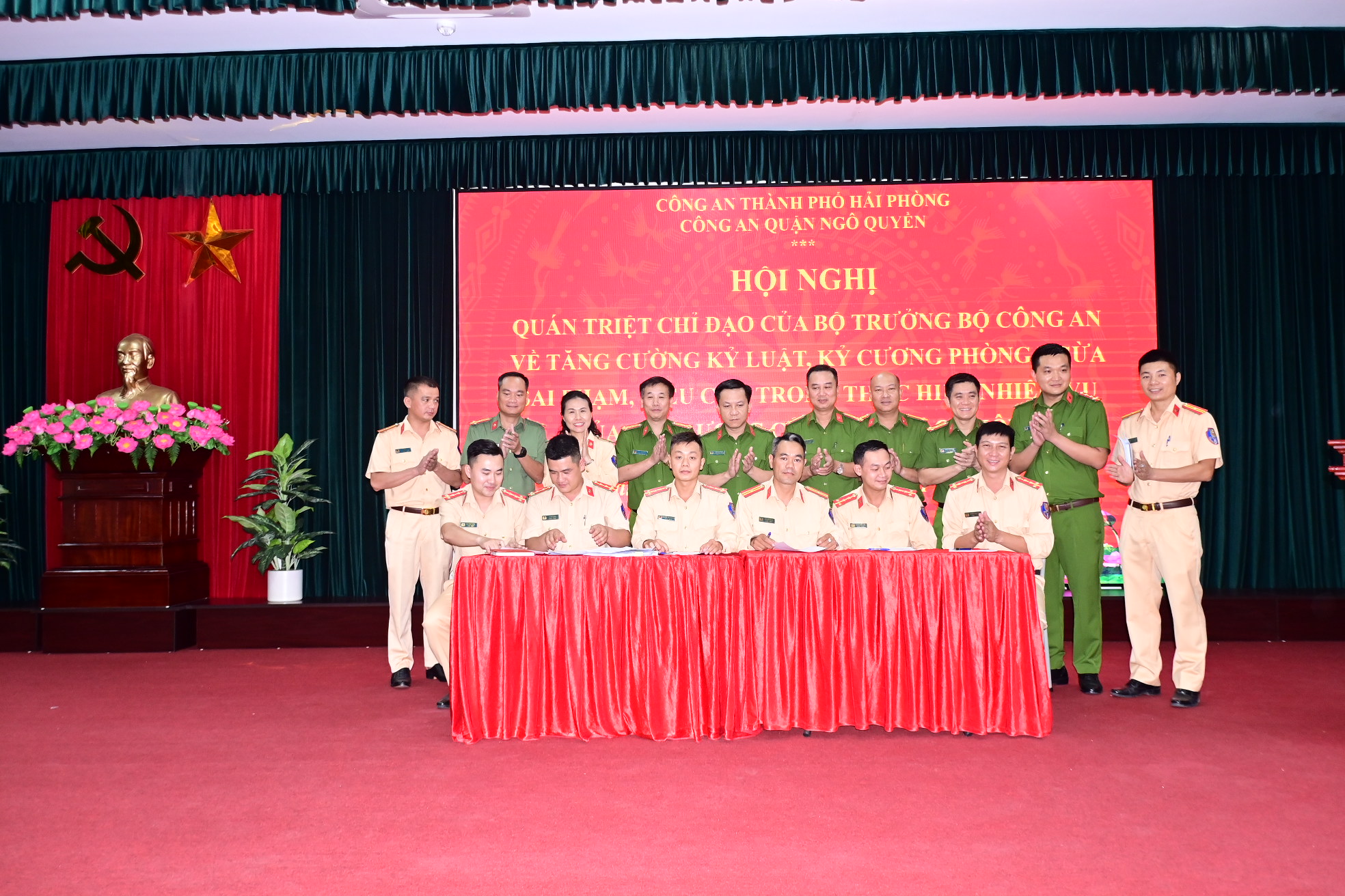Đội Cảnh sát giao thông trật tự (Công an quận Ngô Quyền): Đề ra 5 giải pháp khắc phục tồn tại, hạn chế trong công tác đảm bảo TTATGT
